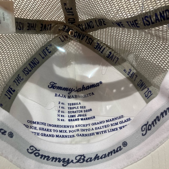 Women’s Tommy Bahama L/S Golf Shirt! Size small, plus hat! NWT! - Picture 9 of 10